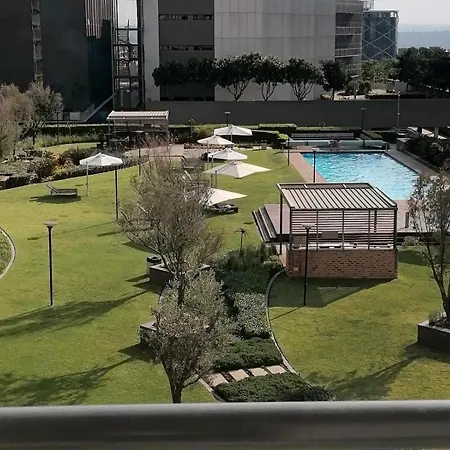 Emabheleni Executive Suites Westpoint Joanesburgo Quarto foto