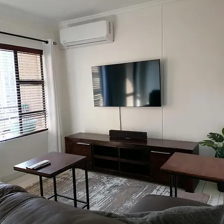 Emabheleni Executive Suites Westpoint Joanesburgo Quarto foto